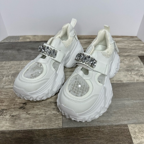 Youka Shoes - Youka White Shoes, Women 39